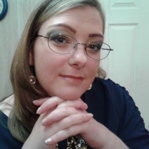 Meet your Posher, Liz